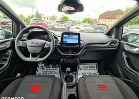 Форд Фієста 2022 у Європі на Automoto.ua Чорний Форд Фієста, об'ємом двигуна 1 л та пробігом 6 тис. км за 13293 $, фото 14 на Automoto.ua