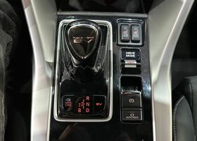 Міцубісі Eclipse Cross 2022 у Європі на Automoto.ua Червоний Міцубісі Eclipse Cross, об'ємом двигуна 2.36 л та пробігом 93 тис. км за 22219 $, фото 23 на Automoto.ua