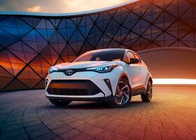 Внедорожник Toyota C-HR 2021 года на Automoto.ua