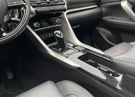 Міцубісі Eclipse Cross 2021 у Європі на Automoto.ua Білий Міцубісі Eclipse Cross, об'ємом двигуна 2.36 л та пробігом 45 тис. км за 30395 $, фото 15 на Automoto.ua