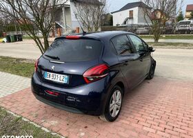 Пежо 208, объемом двигателя 1.56 л и пробегом 102 тыс. км за 2570 $, фото 4 на Automoto.ua