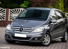 Мерседес Б-класс 2009 в Европе на Automoto.ua Серый Мерседес Б-класс, объемом двигателя 1 л и пробегом 219 тыс. км за 4819 $, фото 17 на Automoto.ua