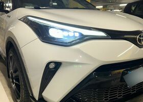 Тойота C-HR 2021 в Европе на Automoto.ua Серый Тойота C-HR, объемом двигателя 1 л и пробегом 34 тыс. км за 115000 $, фото 1 на Automoto.ua