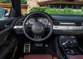 Audi S8 2016 на тест-драйве, фото 11