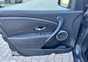 Рено Меган 2010 в Европе на Automoto.ua Черный Рено Меган, объемом двигателя 1 л и пробегом 164 тыс. км за 4093 $, фото 26 на Automoto.ua