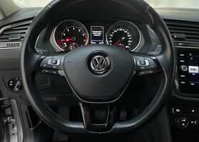 Фольксваген Tiguan Allspace 2020 у Європі на Automoto.ua Сірий Фольксваген Tiguan Allspace, об'ємом двигуна 1.5 л та пробігом 137 тис. км за 33504 $, фото 4 на Automoto.ua
