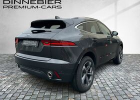 Серый Ягуар E-Pace, объемом двигателя 2 л и пробегом 501 тыс. км за 66685 $, фото 5 на Automoto.ua