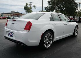 Chrysler 300 2018 на тест-драйве, фото 5