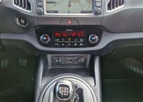 Киа Sportage, объемом двигателя 1.69 л и пробегом 189 тыс. км за 9914 $, фото 34 на Automoto.ua