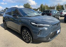 Тойота Corolla Cross 2025 в Европе на Automoto.ua Белый Тойота Corolla Cross, объемом двигателя 1.8 л и пробегом 0 тыс. км за 39044 $, фото 9 на Automoto.ua