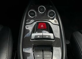 Червоний Феррарі 458, об'ємом двигуна 4.5 л та пробігом 36 тис. км за 265073 $, фото 13 на Automoto.ua