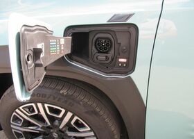 Рено R 4 2025 в Европе на Automoto.ua Зеленый Рено R 4, объемом двигателя 0 л и пробегом 2 тыс. км за 44111 $, фото 24 на Automoto.ua