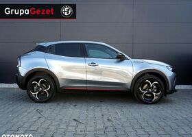 Альфа Ромео Джуніор 2025 у Європі на Automoto.ua Сірий Альфа Ромео Джуніор, об'ємом двигуна 1 л та пробігом 5 тис. км за 144715 $, фото 2 на Automoto.ua