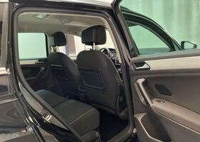 Фольксваген Тигуан 2020 в Европе на Automoto.ua Черный Фольксваген Тигуан, объемом двигателя 1.5 л и пробегом 157 тыс. км за 26151 $, фото 6 на Automoto.ua