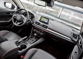 Mazda 3 2018 на тест-драйве, фото 4