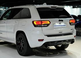 Білий Джип Grand Cherokee, об'ємом двигуна 6.42 л та пробігом 31 тис. км за 52951 $, фото 9 на Automoto.ua