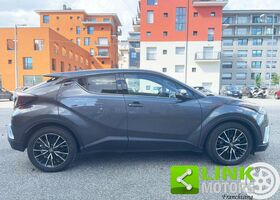 Сірий Тойота C-HR, об'ємом двигуна 1.8 л та пробігом 71 тис. км за 20344 $, фото 11 на Automoto.ua