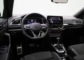 Фольксваген Ті-Рок 2025 у Європі на Automoto.ua Чорний Фольксваген Ті-Рок, об'ємом двигуна 1.5 л та пробігом 26 тис. км за 46045 $, фото 6 на Automoto.ua