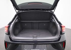 Фольксваген Ті-Рок 2025 у Європі на Automoto.ua Чорний Фольксваген Ті-Рок, об'ємом двигуна 1.5 л та пробігом 26 тис. км за 46045 $, фото 9 на Automoto.ua