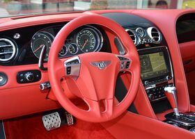 Bentley Continental GT 2017 на тест-драйве, фото 17