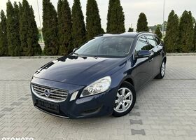 Вольво B60, объемом двигателя 1.56 л и пробегом 230 тыс. км за 5767 $, фото 3 на Automoto.ua