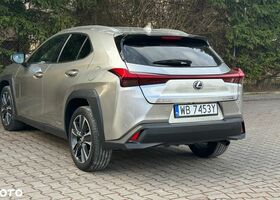 Лексус UX, об'ємом двигуна 1.99 л та пробігом 75 тис. км за 25702 $, фото 14 на Automoto.ua