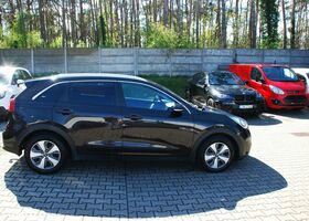 Кіа Niro, об'ємом двигуна 1.58 л та пробігом 182 тис. км за 12873 $, фото 30 на Automoto.ua