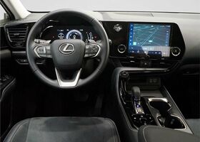 Лексус NX 350h, объемом двигателя 2.49 л и пробегом 12 тыс. км за 51076 $, фото 8 на Automoto.ua