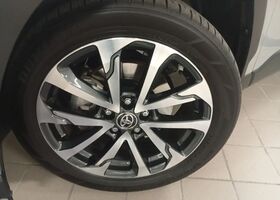 Тойота Corolla Cross 2023 в Европе на Automoto.ua Серый Тойота Corolla Cross, объемом двигателя 1.99 л и пробегом 39 тыс. км за 35897 $, фото 15 на Automoto.ua
