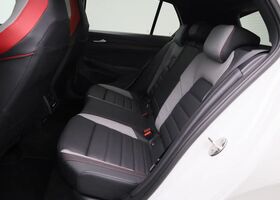 Фольксваген Гольф ГТІ 2023 у Європі на Automoto.ua Білий Фольксваген Гольф ГТІ, об'ємом двигуна 1.98 л та пробігом 14 тис. км за 58118 $, фото 8 на Automoto.ua