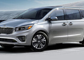 Подобрать комплектацию авто Kia Sedona 2021 на AutoMoto.ua