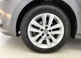 Фольксваген Поло 2016 у Європі на Automoto.ua Сірий Фольксваген Поло, об'ємом двигуна 1.2 л та пробігом 79 тис. км за 11387 $, фото 13 на Automoto.ua