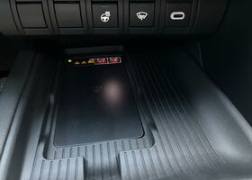 Тойота C-HR 2025 у Європі на Automoto.ua Тойота C-HR, об'ємом двигуна 1.99 л та пробігом 15 тис. км за 40990 $, фото 18 на Automoto.ua