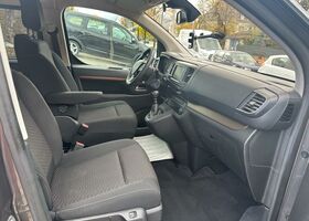 Тойота Proace Verso 2019 у Європі на Automoto.ua Тойота Proace Verso, об'ємом двигуна 2 л та пробігом 139 тис. км за 16900 $, фото 8 на Automoto.ua