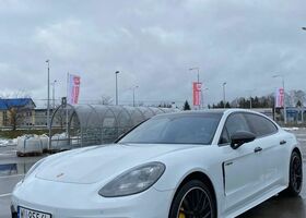 Порше Panamera, об'ємом двигуна 4 л та пробігом 64 тис. км за 104968 $, фото 7 на Automoto.ua