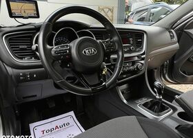 Кіа Оптіма, об'ємом двигуна 2 л та пробігом 52 тис. км за 12937 $, фото 15 на Automoto.ua