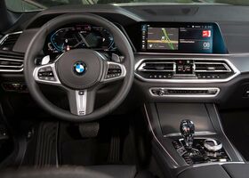 Інтер'єр авто BMW X5 2022