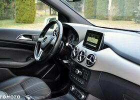 Мерседес Б-клас 2014 у Європі на Automoto.ua Білий Мерседес Б-клас, об'ємом двигуна 2.14 л та пробігом 206 тис. км за 9662 $, фото 17 на Automoto.ua