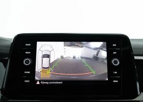 Фольксваген Ті-Рок 2025 у Європі на Automoto.ua Сірий Фольксваген Ті-Рок, об'ємом двигуна 1.5 л та пробігом 9 тис. км за 49554 $, фото 12 на Automoto.ua