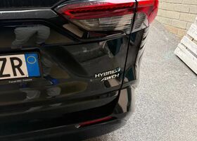 Тойота РАВ 4 2020 у Європі на Automoto.ua Чорний Тойота РАВ 4, об'ємом двигуна 2.49 л та пробігом 63 тис. км за 33082 $, фото 4 на Automoto.ua