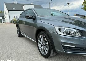 Вольво V60 Cross Country, объемом двигателя 1.97 л и пробегом 162 тыс. км за 12937 $, фото 9 на Automoto.ua