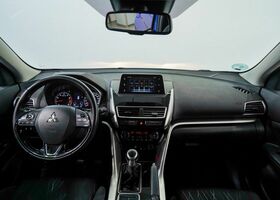 Мицубиси Eclipse Cross 2019 в Европе на Automoto.ua Синий Мицубиси Eclipse Cross, объемом двигателя 1.5 л и пробегом 95 тыс. км за 21246 $, фото 11 на Automoto.ua