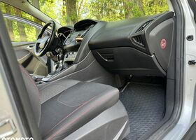 Форд Фокус, объемом двигателя 1.5 л и пробегом 183 тыс. км за 8078 $, фото 19 на Automoto.ua