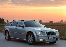 Крайслер 300, Універсал 2004 - н.в. Touring 3.0 24V CRD
