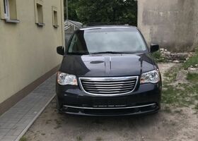 Крайслер Town & Country, об'ємом двигуна 3.61 л та пробігом 291 тис. км за 9698 $, фото 1 на Automoto.ua