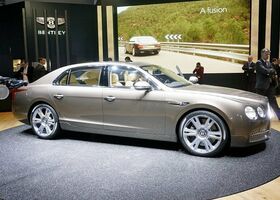 Bentley Flying Spur 2016 на тест-драйве, фото 3