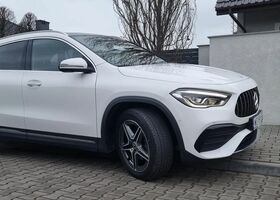 Мерседес ГЛА-Клас 2021 у Європі на Automoto.ua Білий Мерседес ГЛА-Клас, об'ємом двигуна 1 л та пробігом 41 тис. км за 32664 $, фото 5 на Automoto.ua