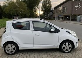Шевроле Спарк 2012 в Европе на Automoto.ua Белый Шевроле Спарк, объемом двигателя 1 л и пробегом 365 тыс. км за 1577 $, фото 6 на Automoto.ua