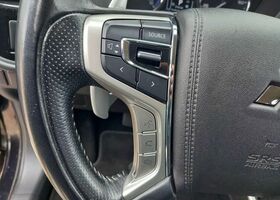 Міцубісі Аутлендер 2019 у Європі на Automoto.ua Сірий Міцубісі Аутлендер, об'ємом двигуна 2.36 л та пробігом 69 тис. км за 25622 $, фото 13 на Automoto.ua
