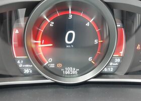 Вольво V40, об'ємом двигуна 1.97 л та пробігом 202 тис. км за 10130 $, фото 10 на Automoto.ua